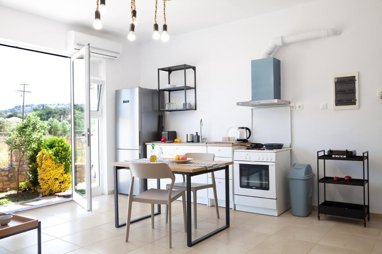 Livingfy Apt With Mountain View & Garden Vamos Ngoại thất bức ảnh